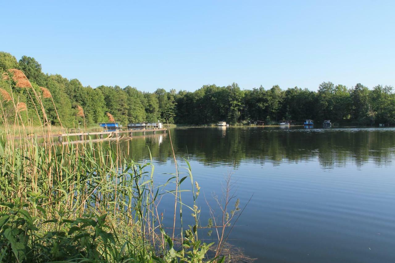 Ferienappartement Am See II Im Biospharenreservat Schorfheide Exteriör bild
